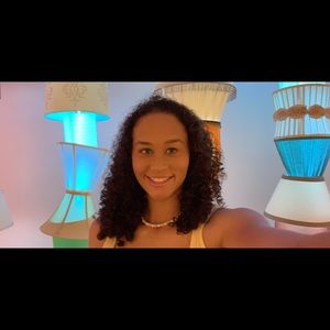 Meet your Posher, Eve